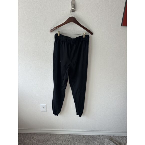 Lululemon Women's Black Mid Rise Joggers - Picture 2 of 4
